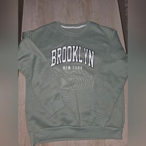 🌹SHEIN Green Brooklyn Sweatshirt Casual Top